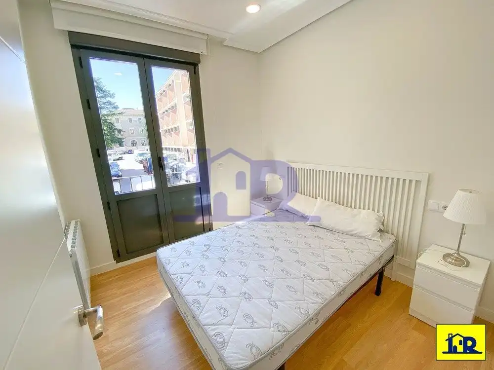 Piso de alquiler en FRAY LUIS DE LEON, Centro