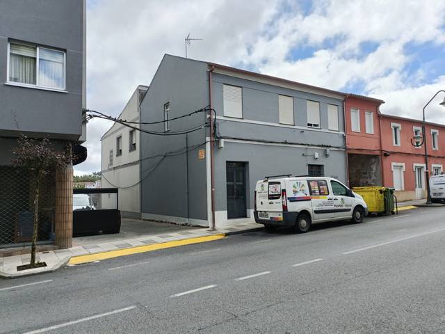 Casa adosada en Venta en Avenida Principal, 107 en Curtis