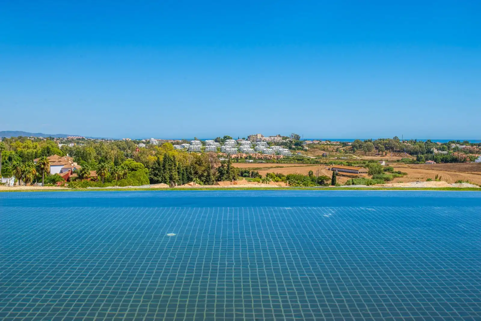Piso con piscina en venta en Estepona Pueblo, imagen 13