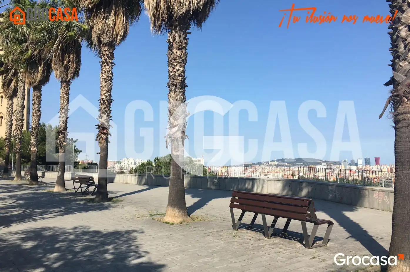 Vista exterior de Piso en venta en Cornellà de Llobregat con Aire acondicionado, Amueblado y Horno