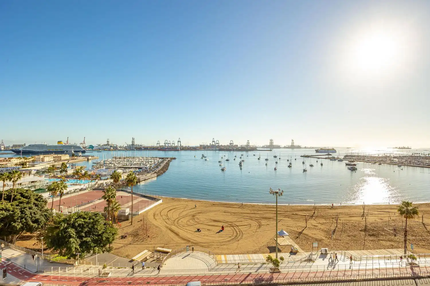 Außenansicht von Dachboden zum Verkauf in Las Palmas de Gran Canaria mit Klimaanlage, Terrasse und Möbliert