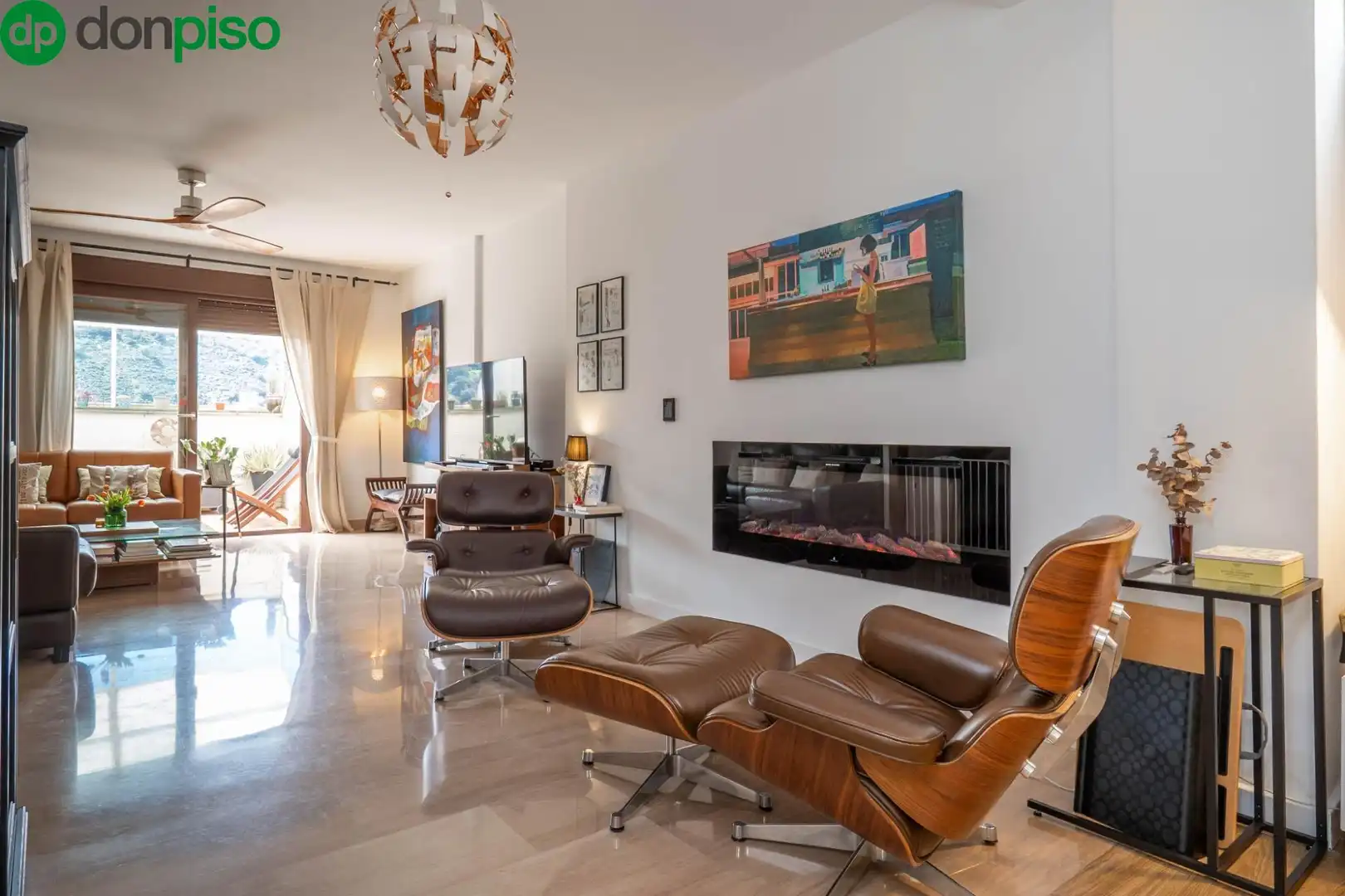 Wohnzimmer von Einfamilien-Reihenhaus zum Verkauf in Granada mit Klimaanlage und Terrasse