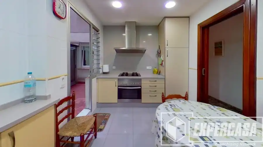 Flat with lift for sale in El Pla del Real, imagen 9