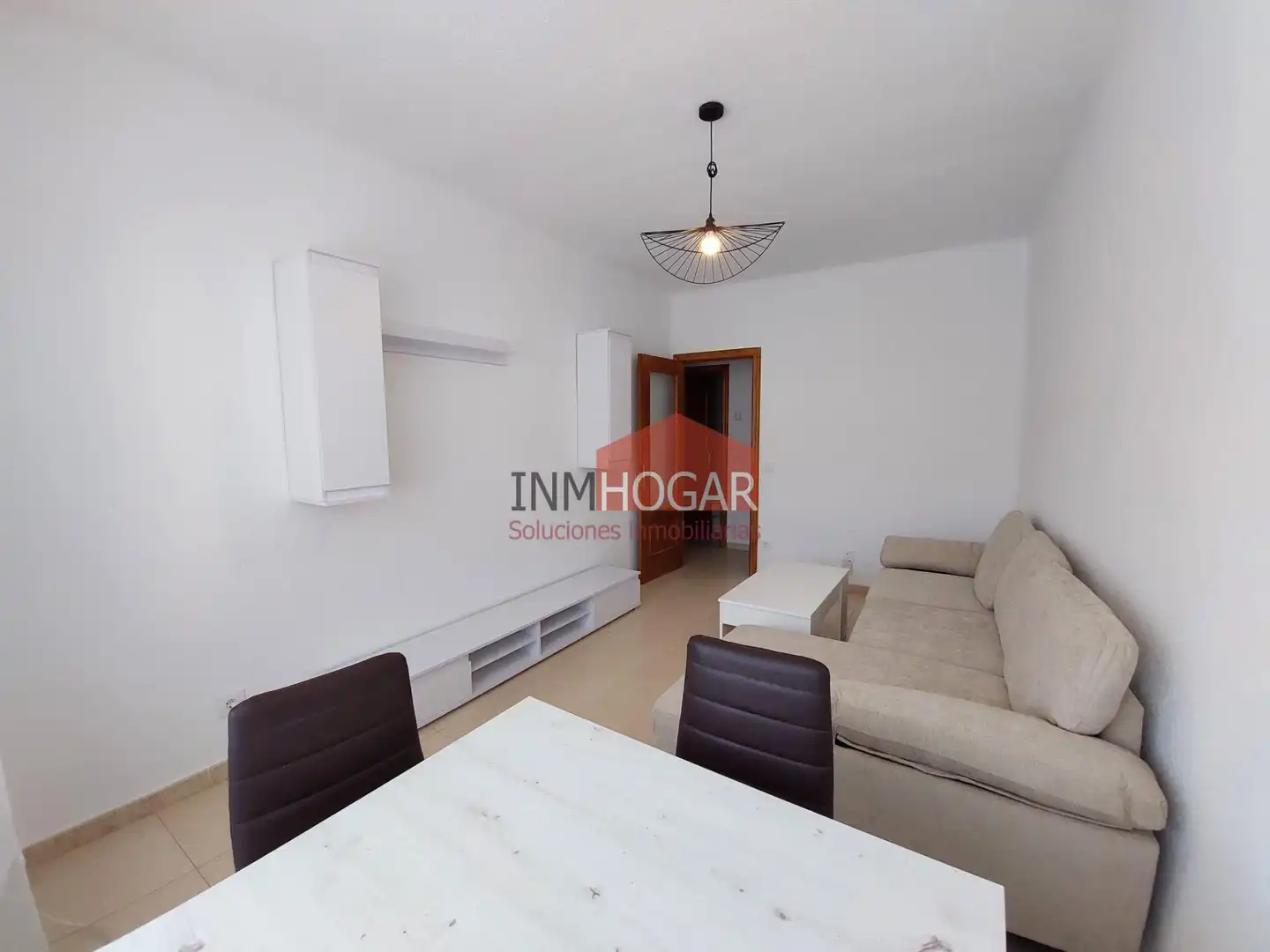 Sala d'estar de Pis de lloguer en Ávila amb Calefacció, Terrassa i Moblat