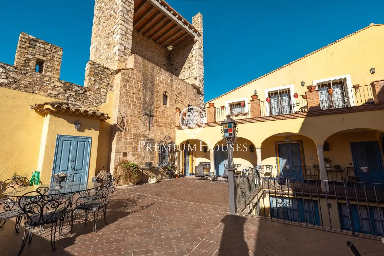 Houses for sale in Montblanc, Tarragona
