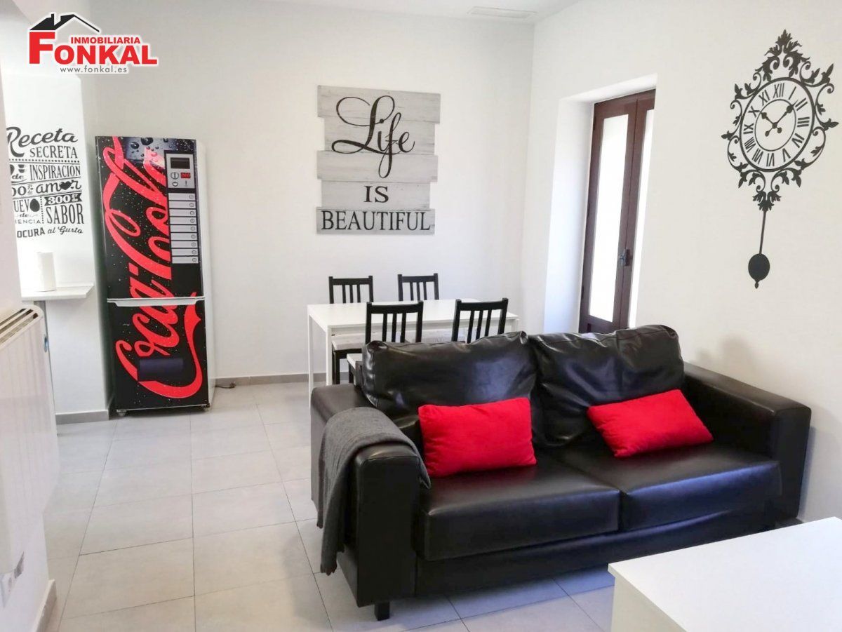 Sala d'estar de Apartament de lloguer en Jerez de la Frontera amb Aire condicionat, Terrassa i Balcó