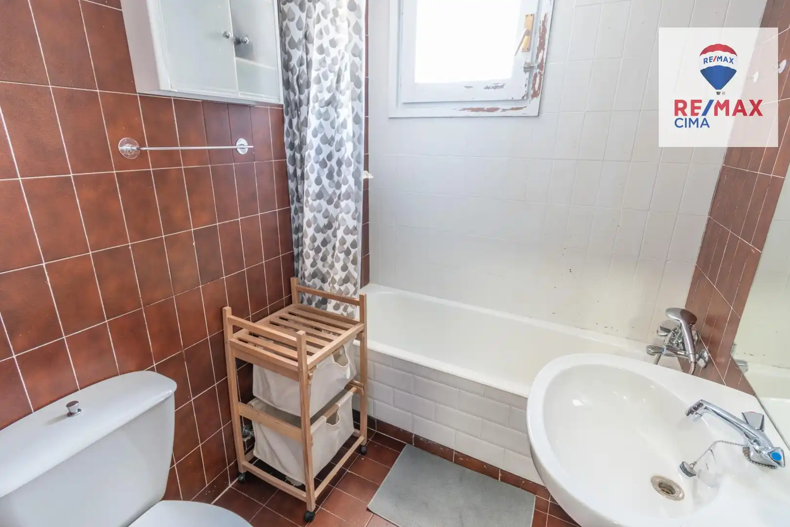 Baño de Estudio en venta en Sierra Nevada con Calefacción y Terraza