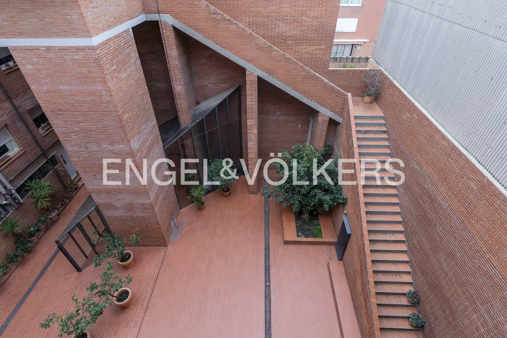 Terrasse von Maisonette zum Verkauf in Barcelona mit Heizung und Parkett