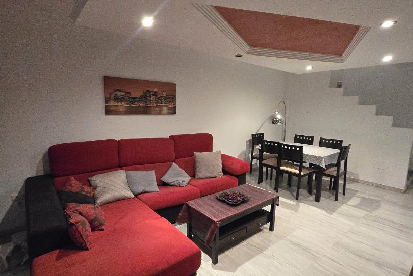 Foto 1 de Casa o xalet en venda a Avenida Rosita Ferrer, El Sabinar – Urbanizaciones – Las Marinas – Playa Serena, Almería