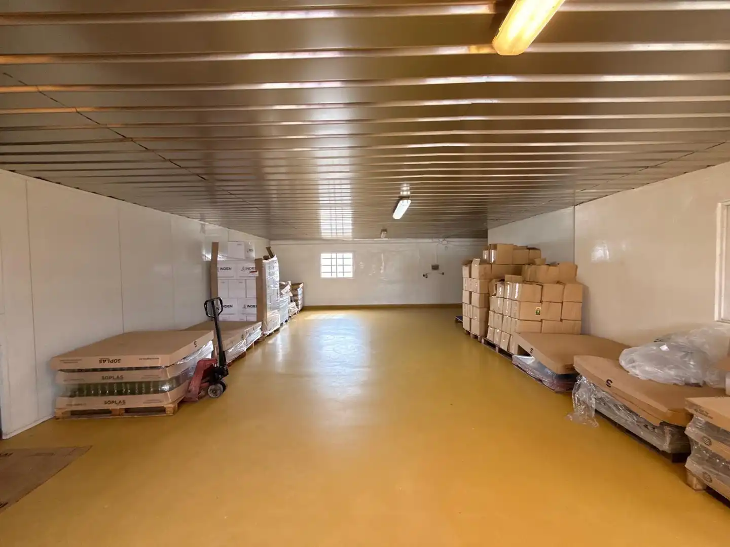 Nave industrial en venta en Olías del Rey