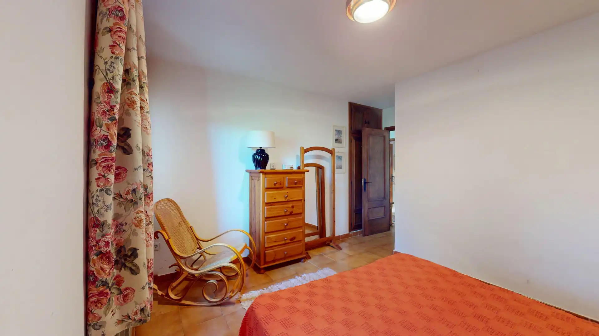 Dormitori de Casa o xalet en venda en Prades amb Calefacció, Jardí privat i Terrassa