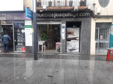 Local comercial en venda a Calle Menacho