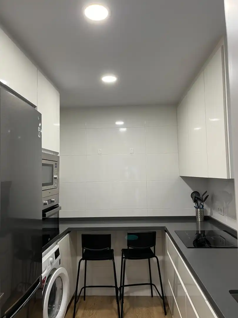 Flat with terrace to rent in Sur, imagen 3