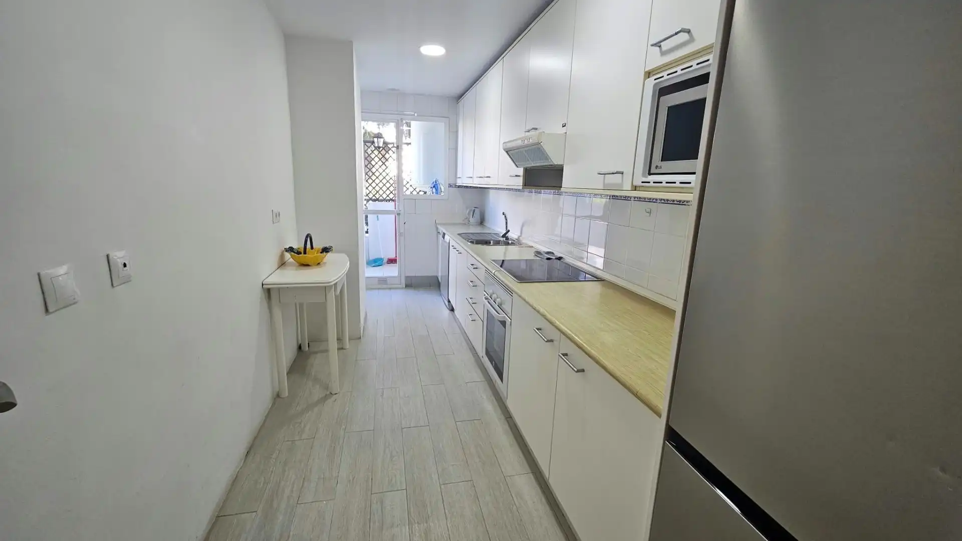 Küche von Wohnungen zur Miete in Marbella mit Klimaanlage, Terrasse und Möbliert