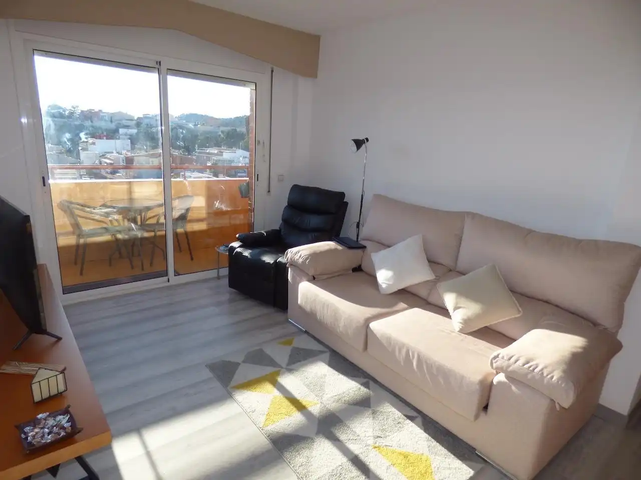 Sala de estar de Piso en venta en Malgrat de Mar con Aire acondicionado, Calefacción y Parquet