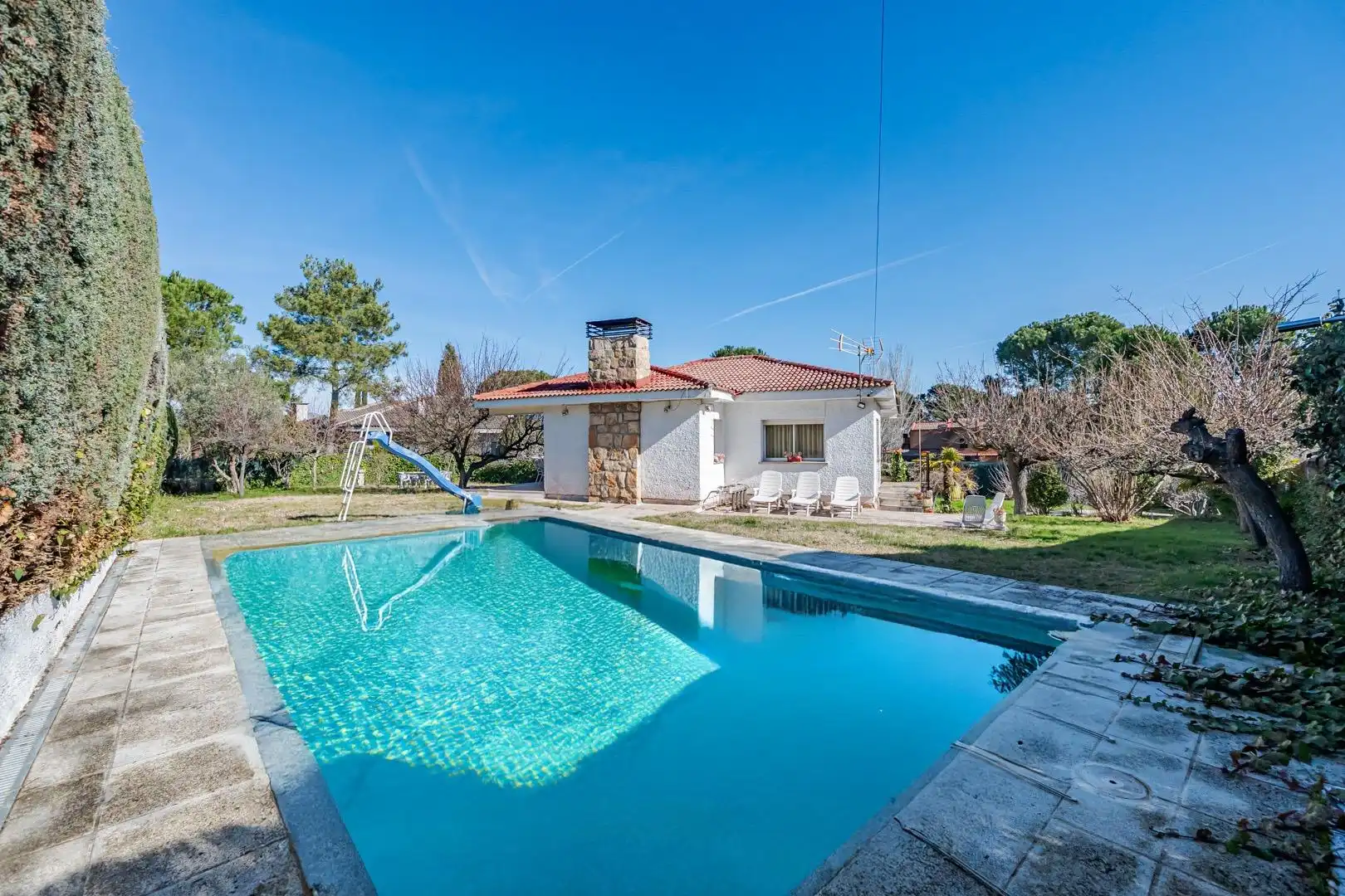 Piscina de Casa o chalet en venta en Tres Cantos con Calefacción, Jardín privado y Terraza