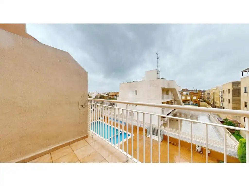Vista exterior de Àtic en venda en Puçol