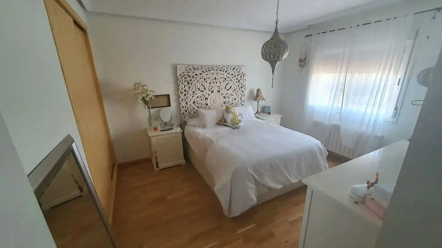 Schlafzimmer von Haus oder Chalet zum Verkauf in Barcience mit Klimaanlage, Heizung und Privatgarten