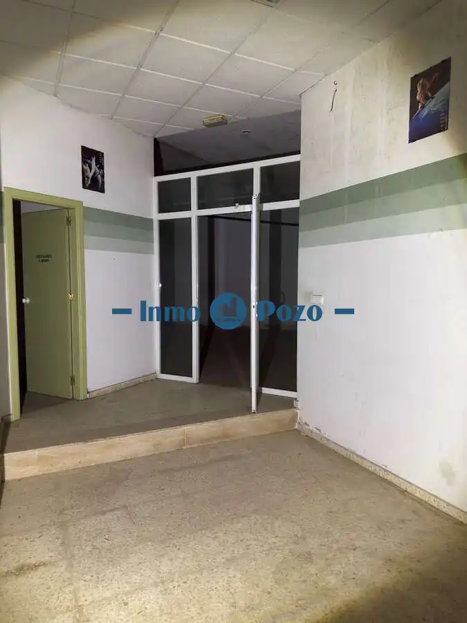 Local en venta en Aljucén