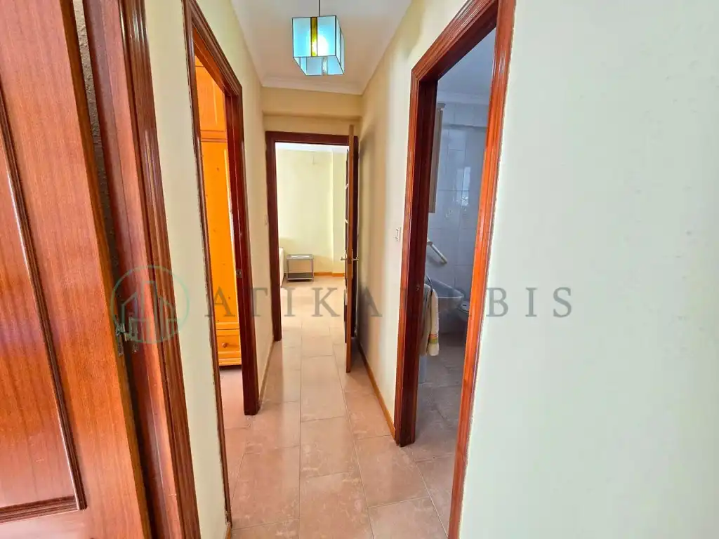 Piso en venta en Calle Manuel Altolaguirre, Girón - Las Delicias
