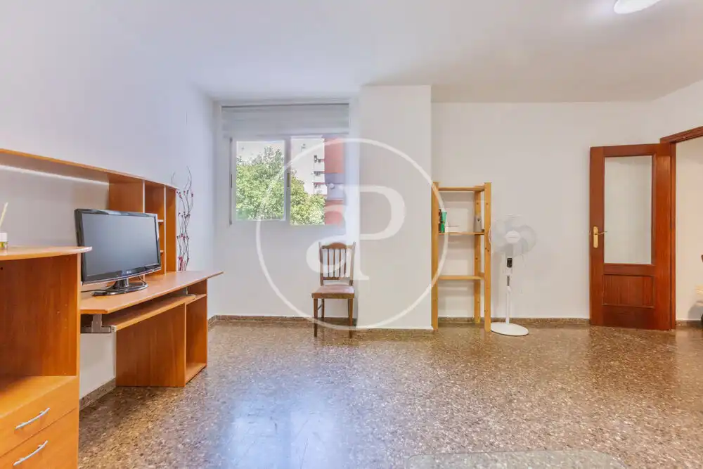 Living room of Flat for rent in Valencia  with Heating, Terrace and Furnished