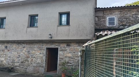 Foto 2 de Casa adosada en venta en Oza dos Ríos, A Coruña