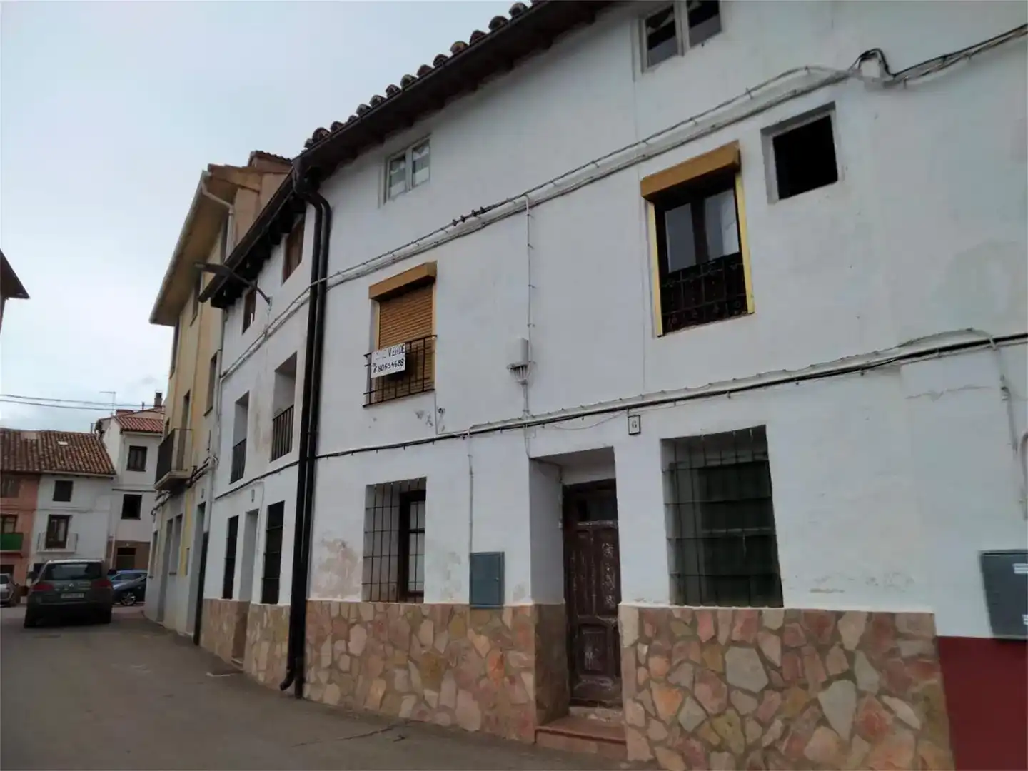 Vista exterior de Casa adosada en venda en Torres de Albarracín