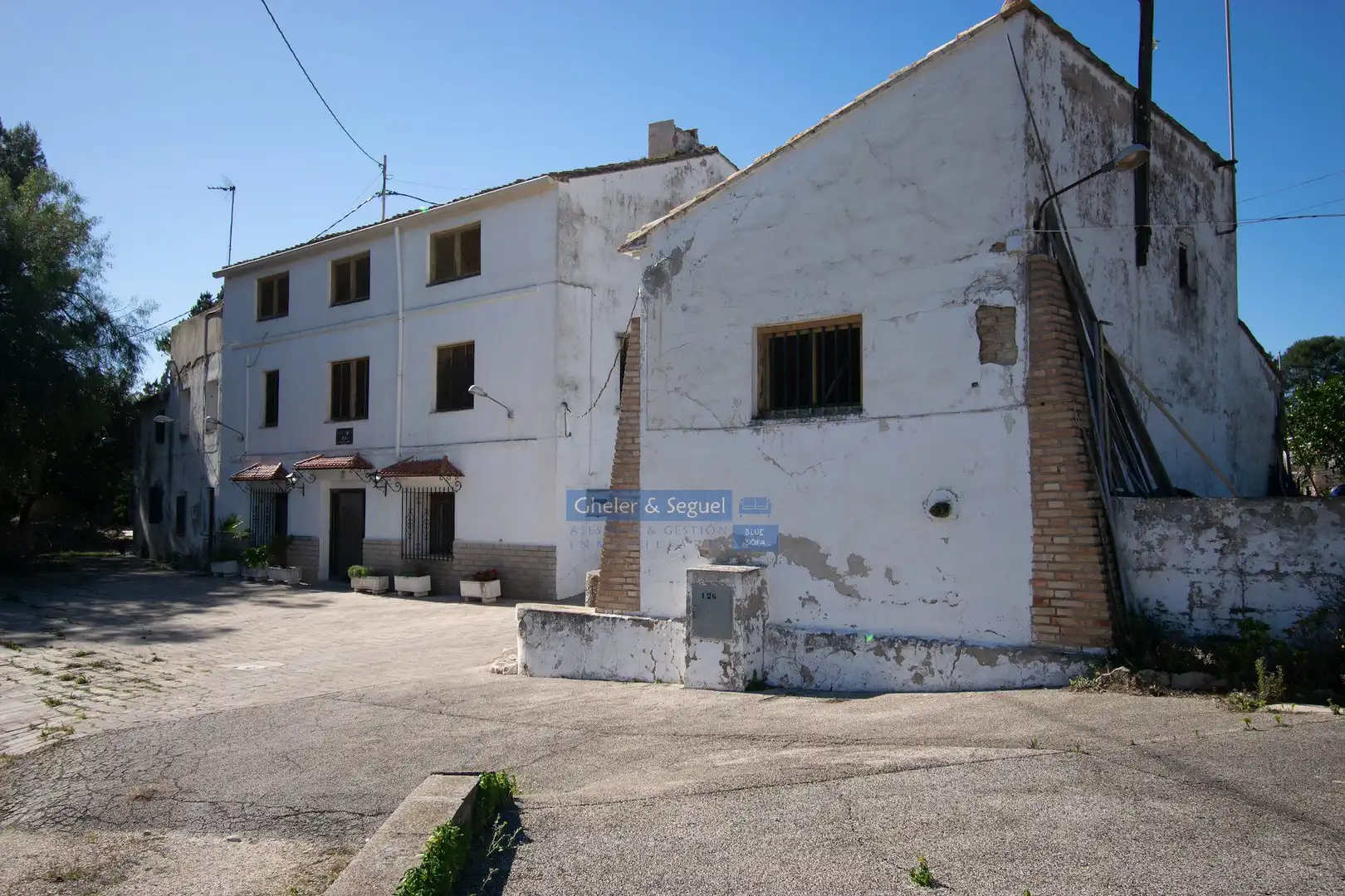 Außenansicht von Country house zum Verkauf in Ontinyent mit Terrasse
