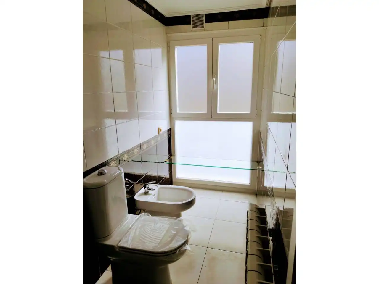 Baño de Dúplex de alquiler en Burgos con Calefacción, Parquet y Amueblado