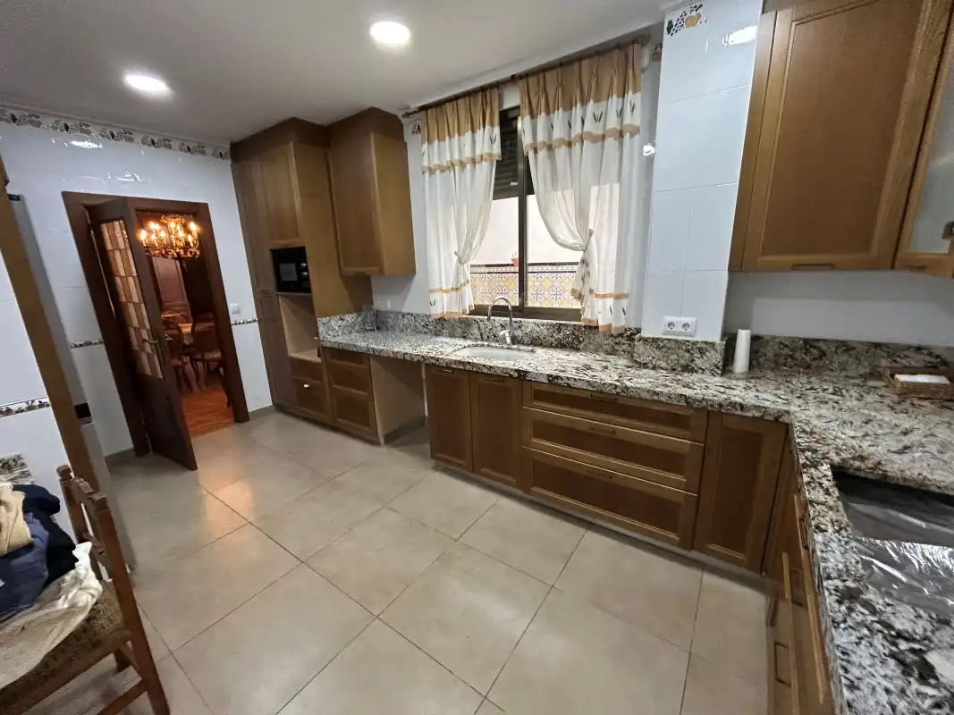 Kitchen of Houses for sale in L'Alqueria de la Comtessa  with Air Conditioner, Terrace and Furnished
