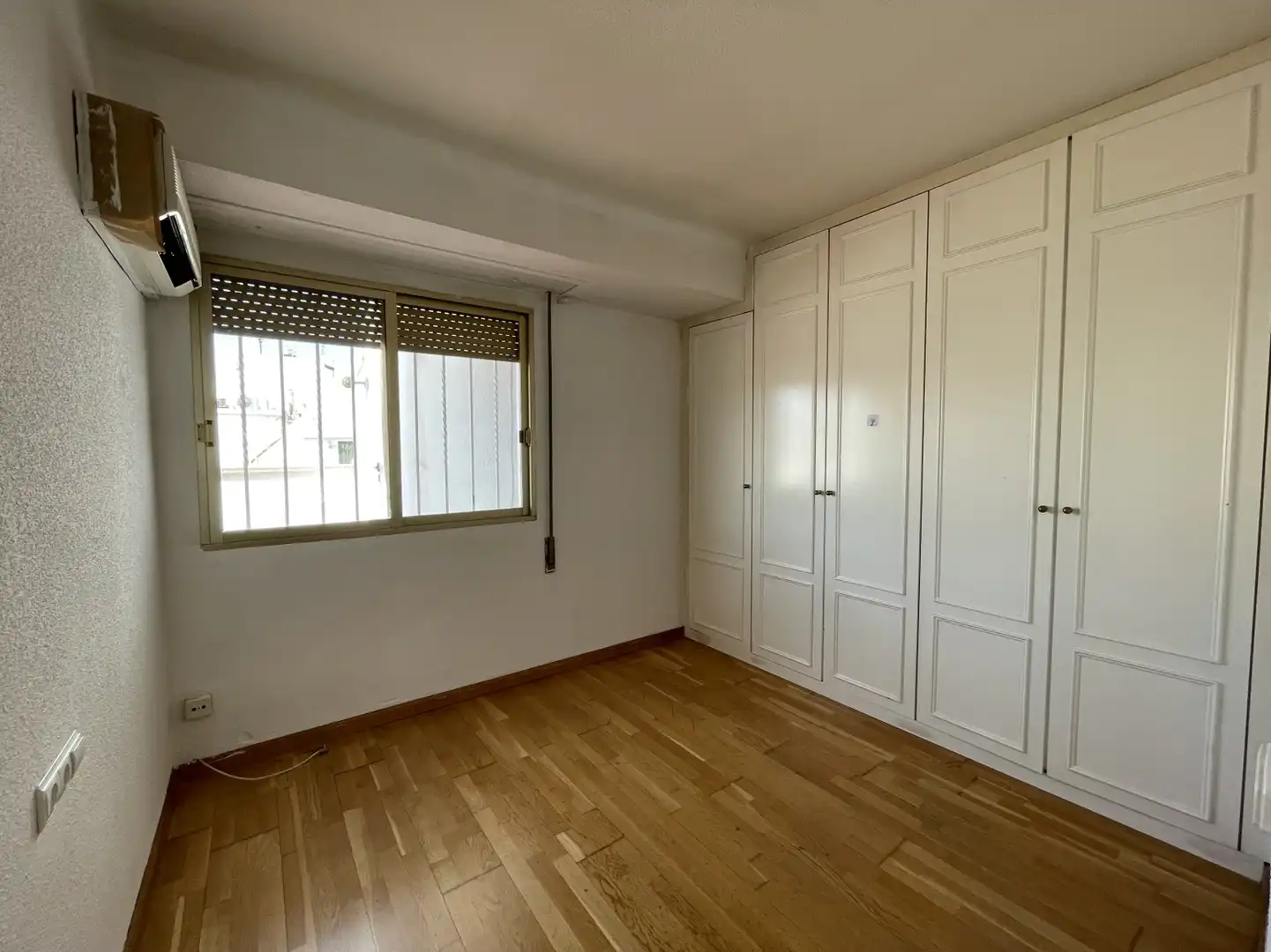 Habitación de Ático en venta en Valencia con Aire acondicionado, Calefacción y Parquet