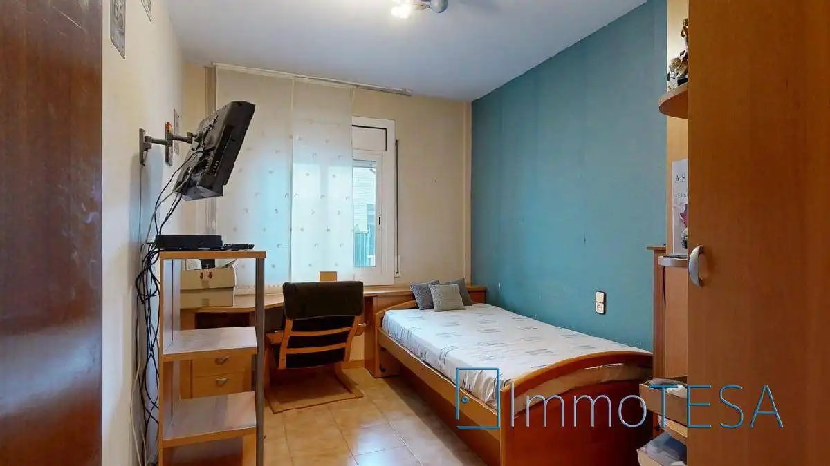 Habitación de Piso en venta en Barberà del Vallès con Calefacción, Trastero y Balcón