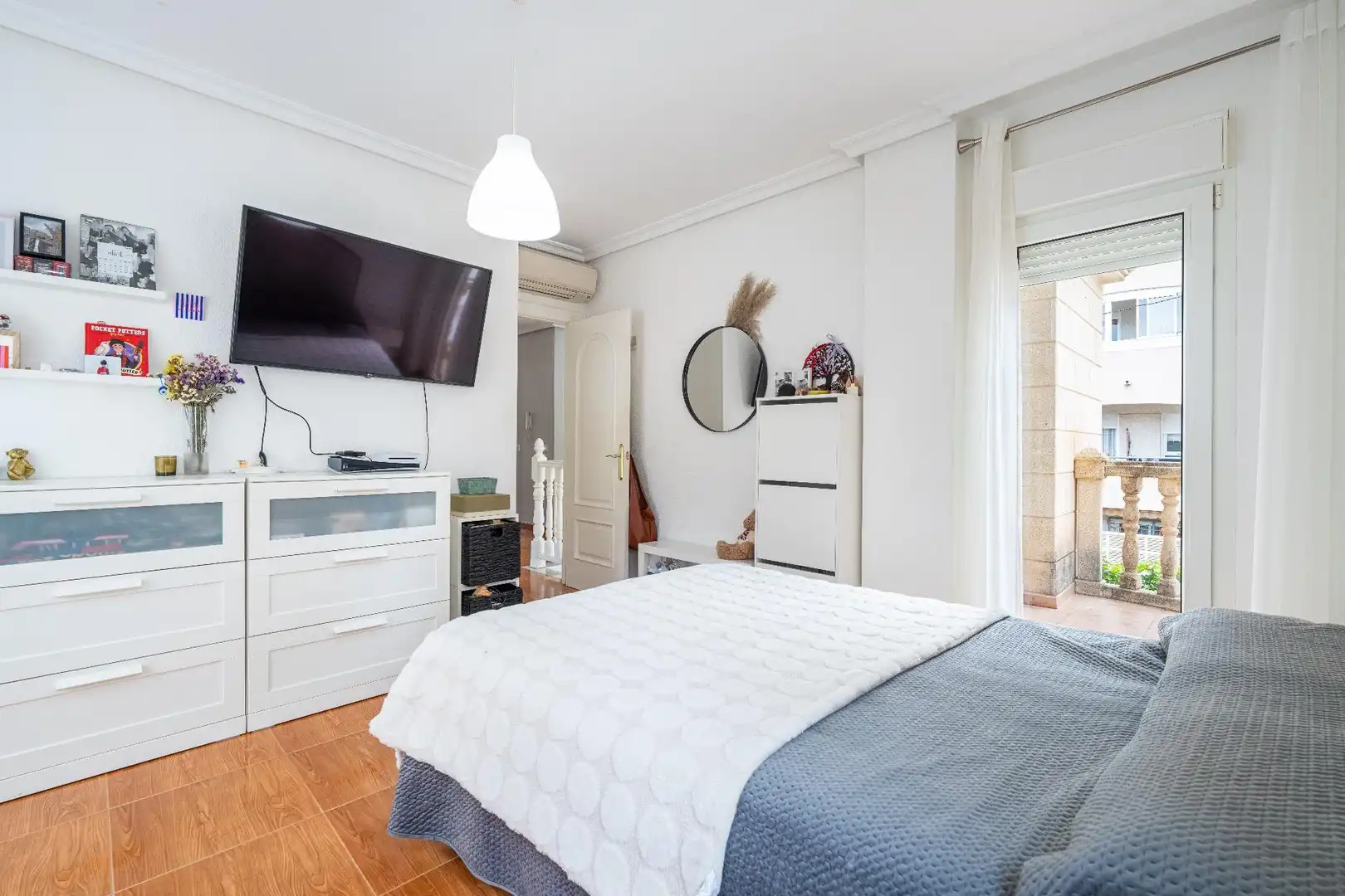 Bedroom of Houses for sale in Roquetas de Mar  with Air Conditioner, Private garden and Terrace