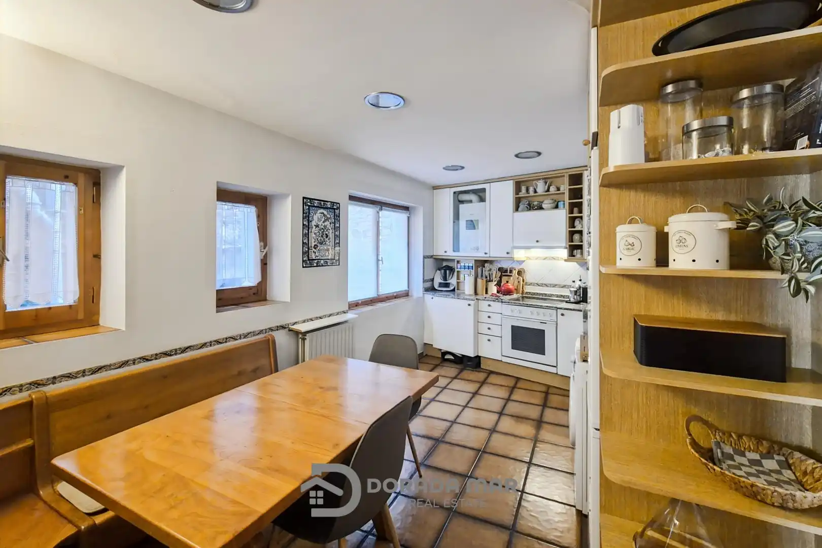 Kitchen of Apartments for sale in Jaca  with Heating, Storage room and Oven