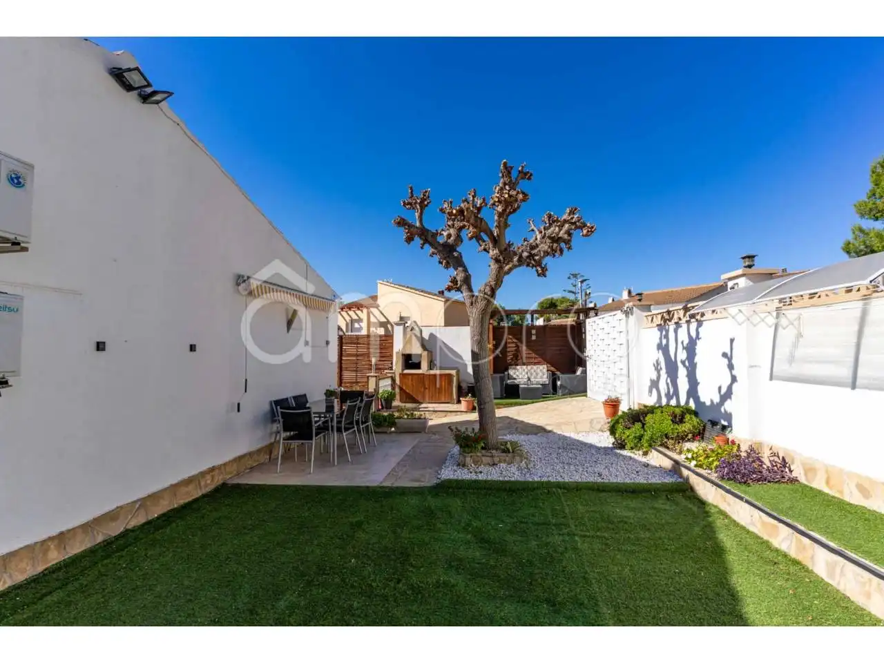 Casa adosada en venta en La Pobla de Montornès