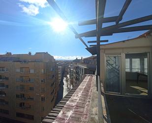 Vista exterior de Àtic en venda en Salamanca Capital amb Calefacció i Terrassa