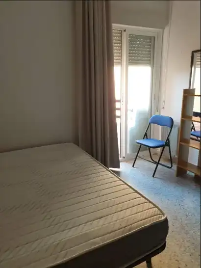 Flat for rent in Calle Pérez Galdós, Rosaleda - Juventud