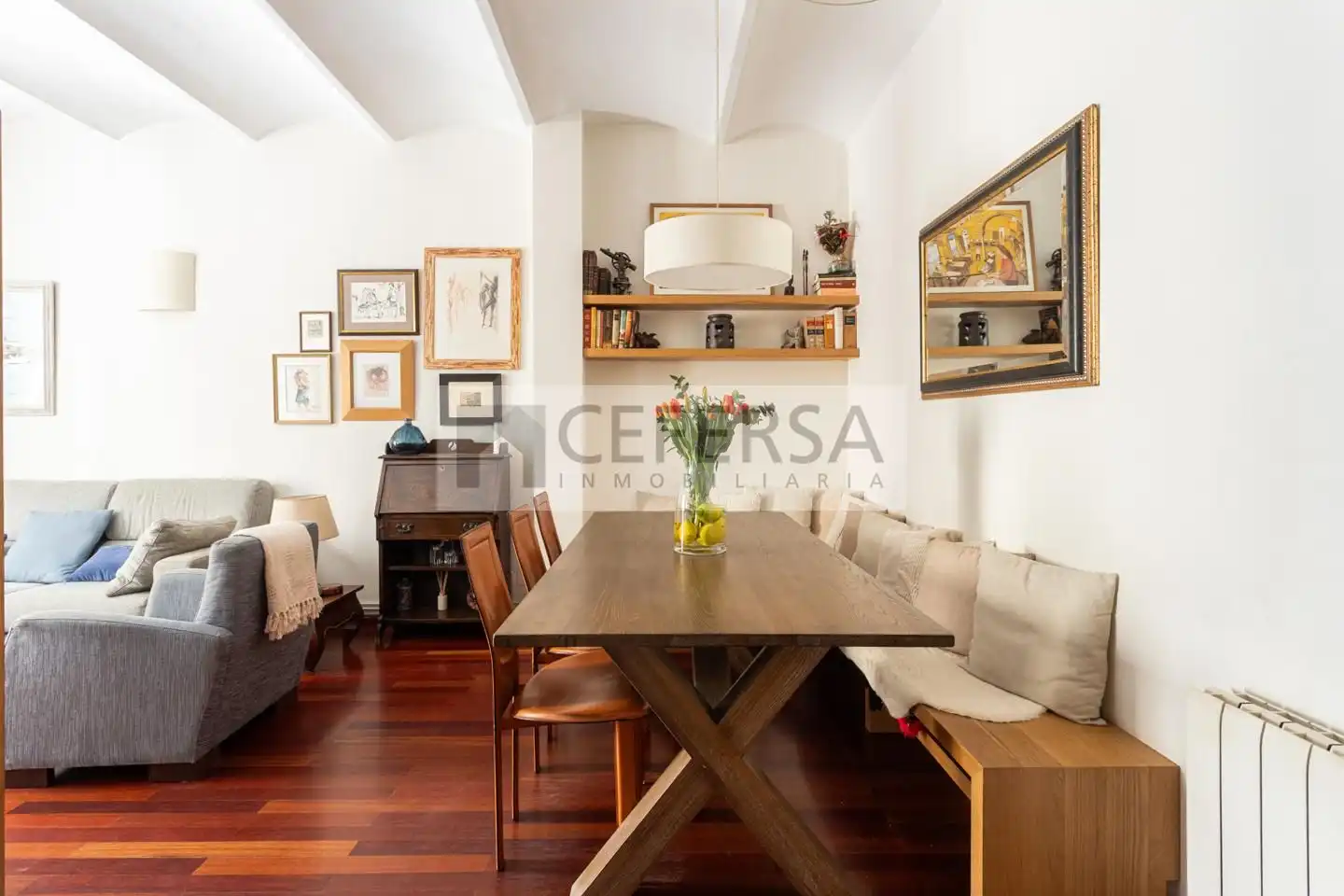 Menjador de Casa o xalet en venda en Barcelona amb Calefacció, Parquet i Terrassa