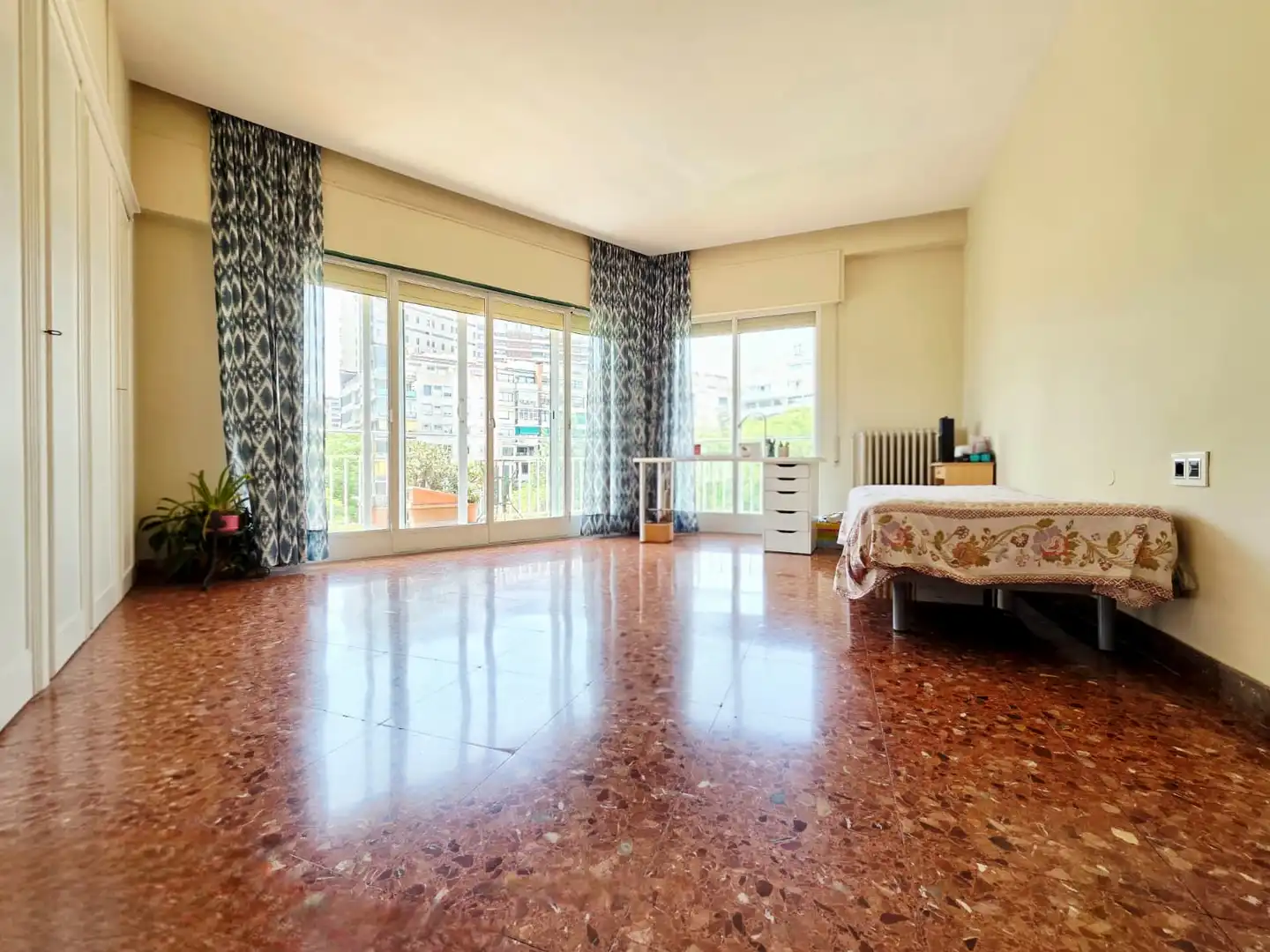 Bedroom of Flat for sale in Barcelona  with Air Conditioner, Heating and Terrace