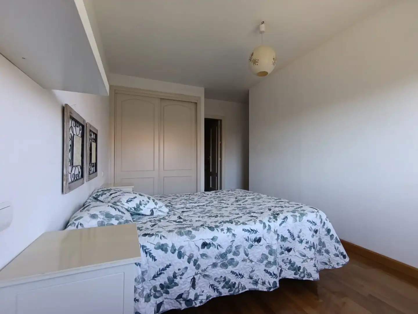 Schlafzimmer von Wohnung zum Verkauf in Majadahonda mit Klimaanlage, Heizung und Privatgarten