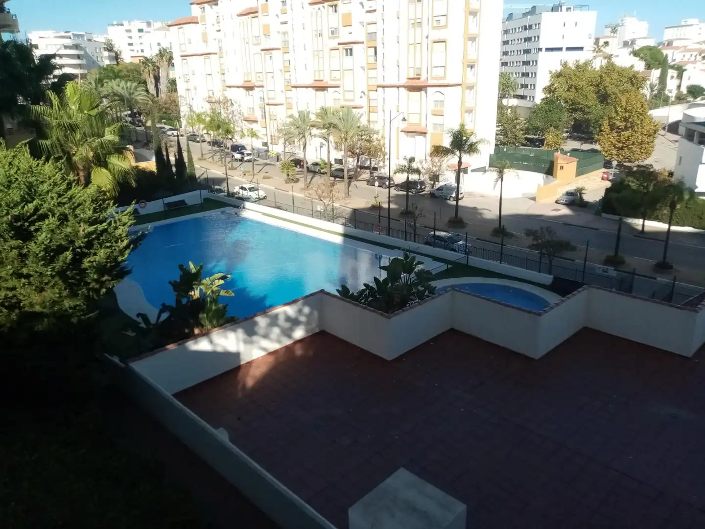 Swimming pool of Flat for rent in Estepona Pueblo