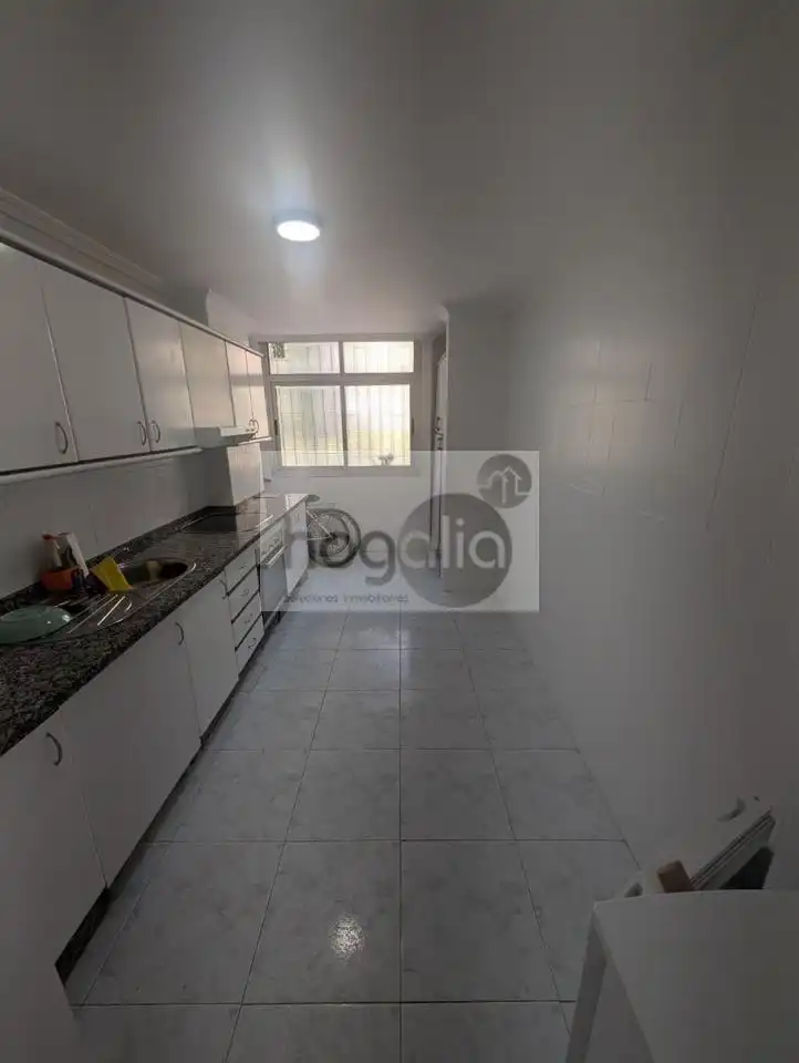 Cocina de Planta baja en venta en Sevilla con Amueblado