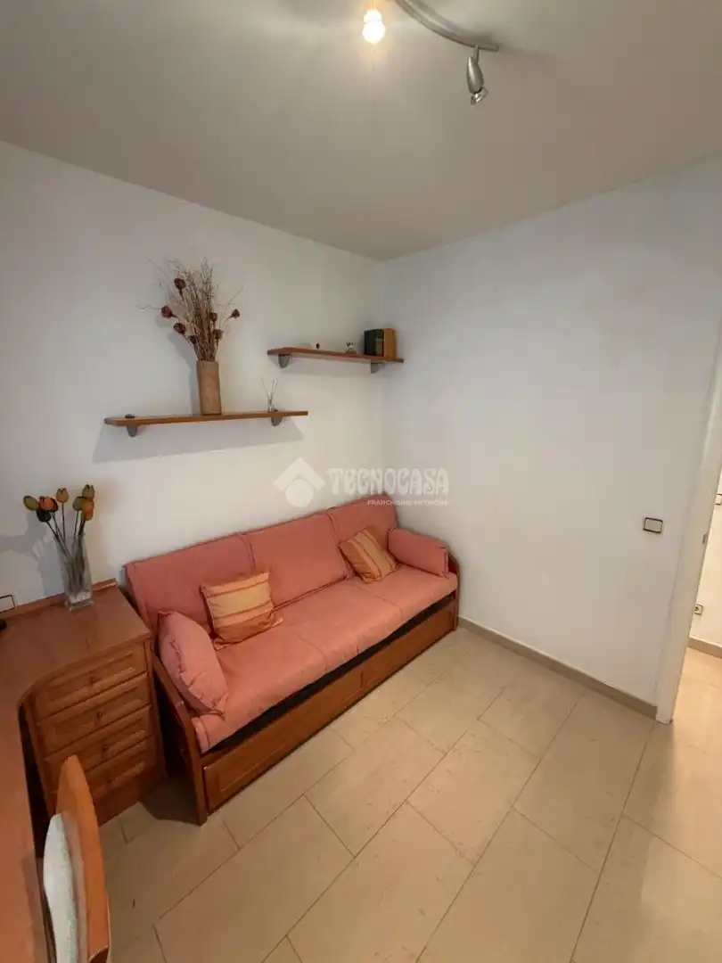 Bedroom of Flat for sale in Madrid  with Air Conditioner and Heating