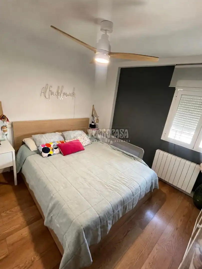 Bedroom of Flat for sale in Mérida  with Air Conditioner and Heating