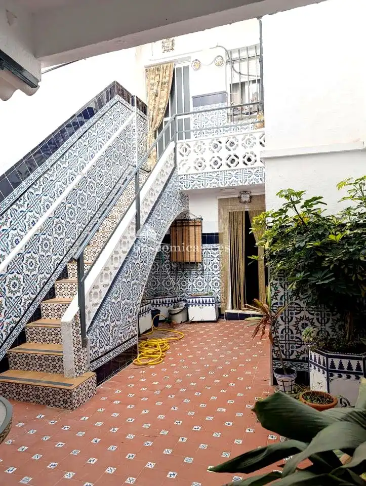 Casa adosada en venda en Jaén amb Aire condicionat, Terrassa i Balcó
