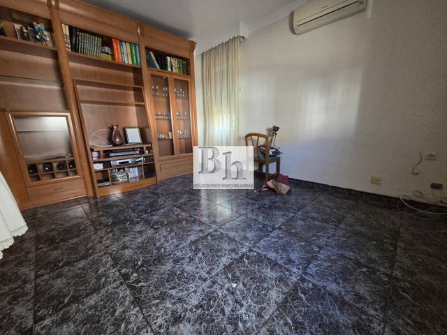 Piso en Venta en Girón - Las Delicias