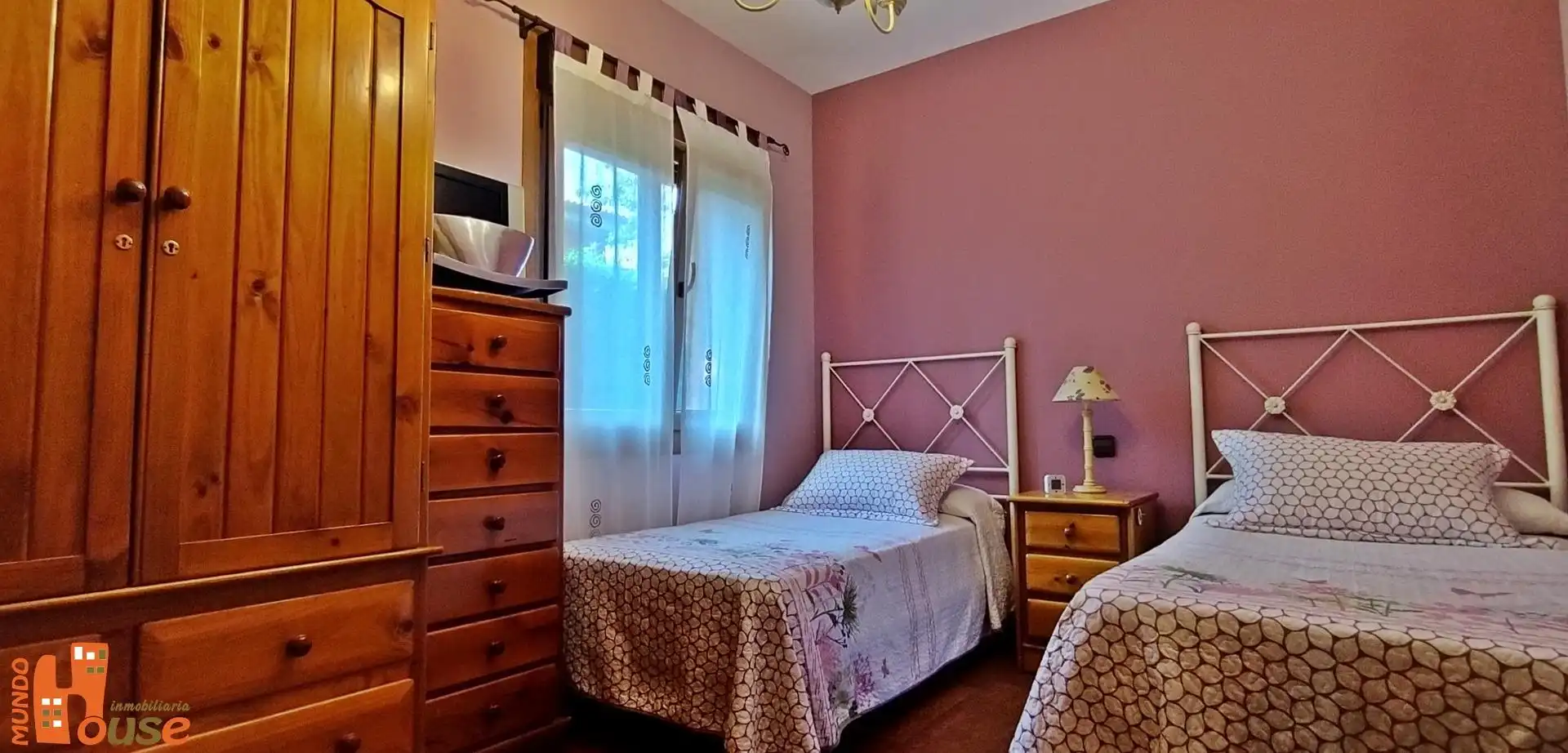 Habitación de Casa o chalet en venta en Real Sitio de San Ildefonso con Calefacción y Terraza