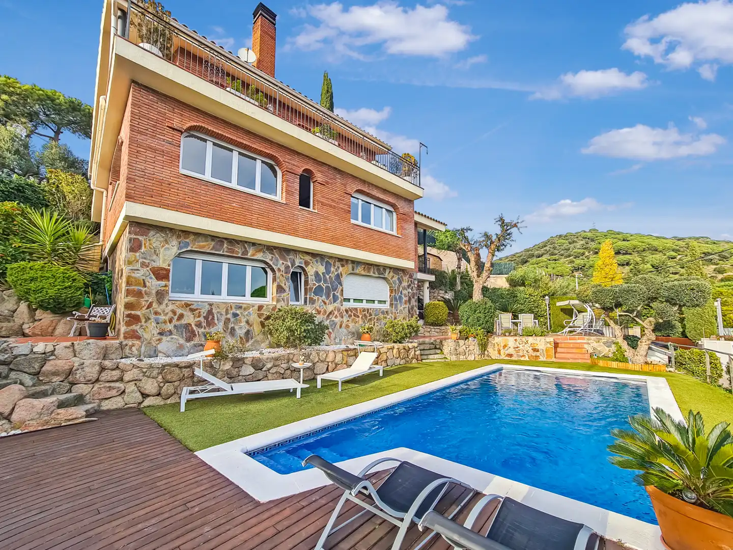 Piscina de Casa o chalet en venta en Alella con Calefacción, Jardín privado y Terraza