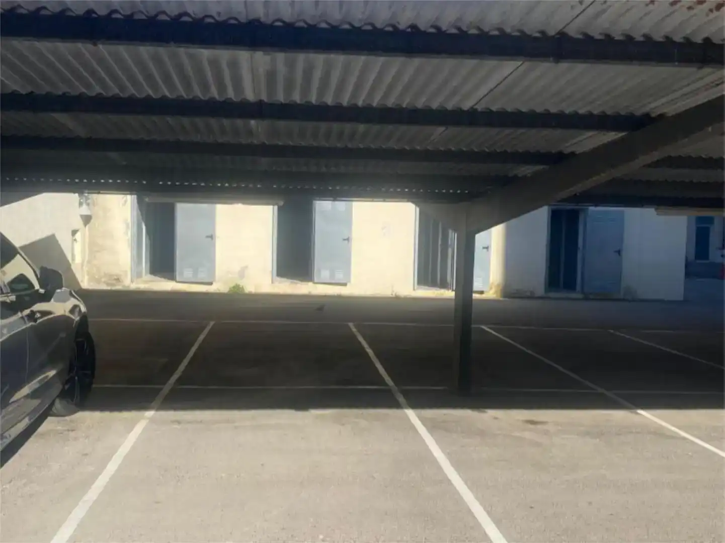Parkplatz von Wohnung zum Verkauf in Calafell mit Klimaanlage, Schwimmbad und Balkon