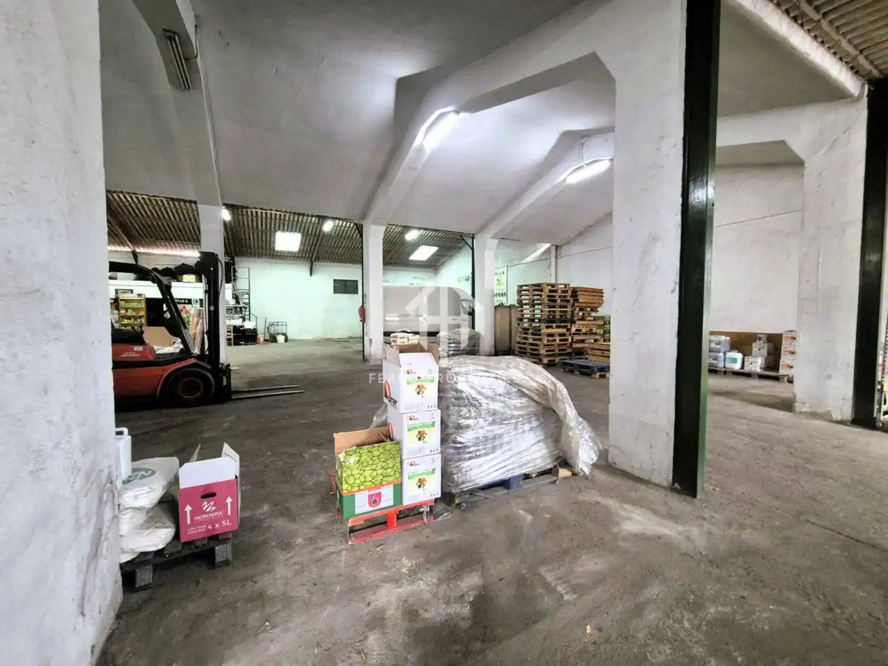 Industrial buildings for sale in Moraleda de Zafayona